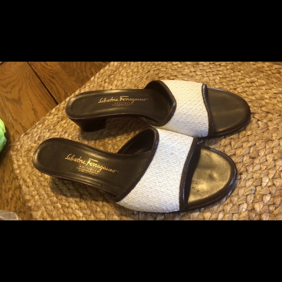 Salvatore Ferragamo slides dark espresso brown almost black and white size 9 1/2 - Picture 1 of 4